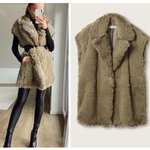MANGO oversized faux fur vest blogger favorite zara competitor brand